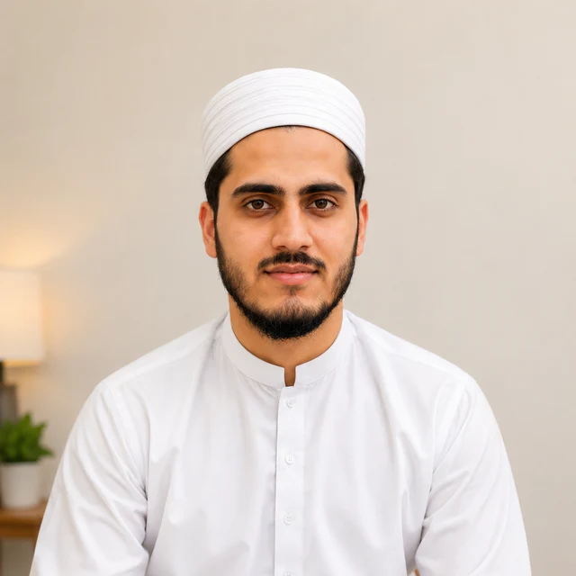 Sheikh Daud, online Quran teacher for one-on-one Quran and Islamic studies at Nūr Academy